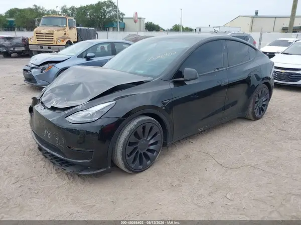 7SAYGDEF6RA304094 2024 TESLA MODEL Y - Image 2