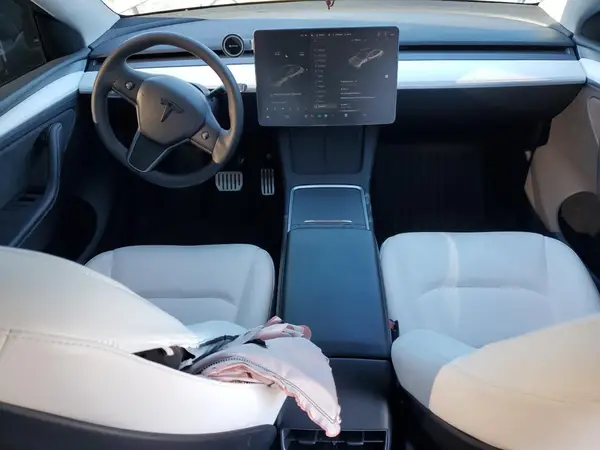 7SAYGDEF6RA309621 2024 TESLA MODEL Y - Image 8