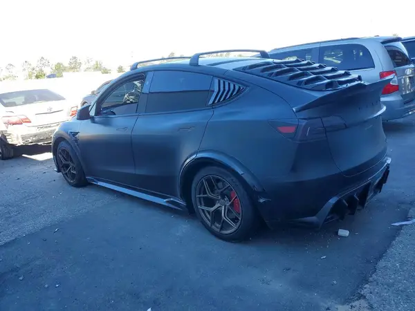 7SAYGDEF6RA311899 2024 TESLA MODEL Y - Image 2