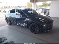 7SAYGDEF6RF039213 2024 TESLA MODEL Y