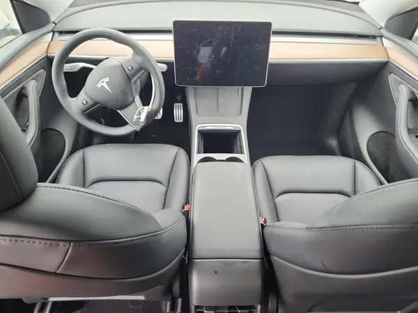 7SAYGDEF6RF041558 2024 TESLA MODEL Y - Image 8