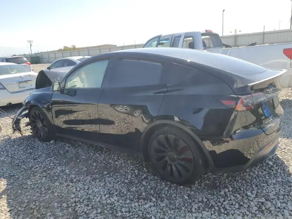 7SAYGDEF6RF048557 2024 TESLA MODEL Y - Image 2