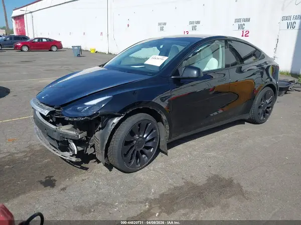 7SAYGDEF6RF077332 2024 TESLA MODEL Y - Image 2