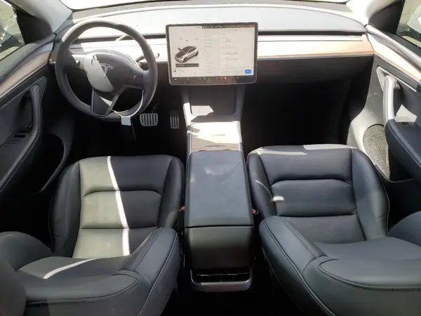 7SAYGDEF6RF089075 2024 TESLA MODEL Y - Image 8