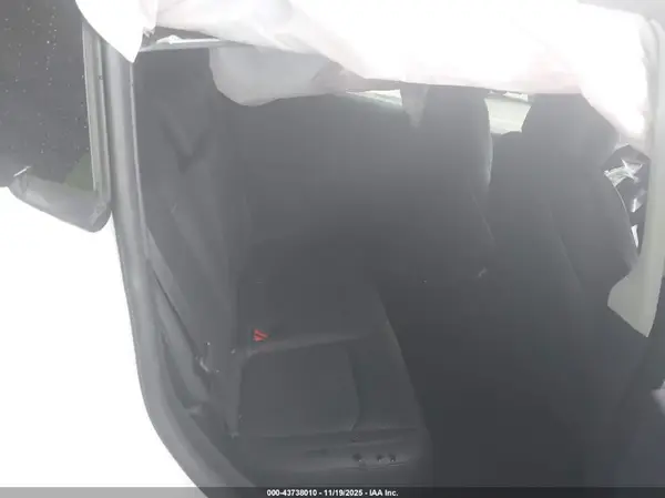 7SAYGDEF6RF107770 2024 TESLA MODEL Y - Image 8