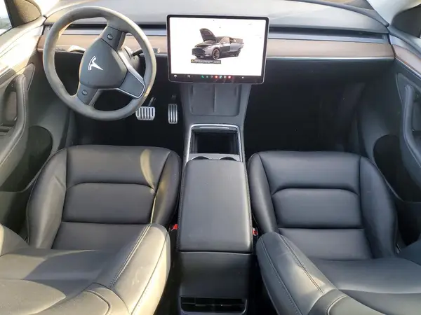 7SAYGDEF6RF177530 2024 TESLA MODEL Y - Image 8