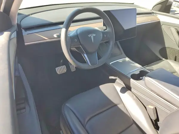 7SAYGDEF6RF182503 2024 TESLA MODEL Y - Image 8