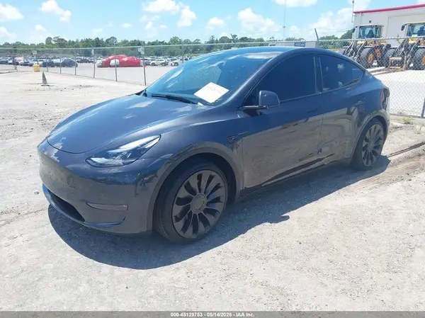 7SAYGDEF6SA341944 2025 TESLA MODEL Y - Image 2