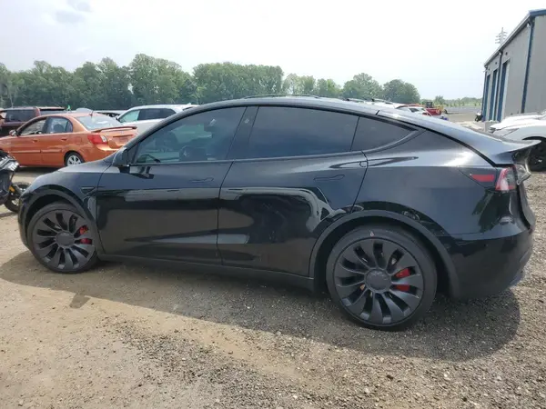 7SAYGDEF6SA347369 2025 TESLA MODEL Y - Image 2