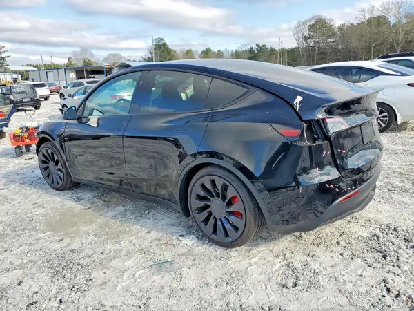 7SAYGDEF6SA362714 2025 TESLA MODEL Y - Image 2