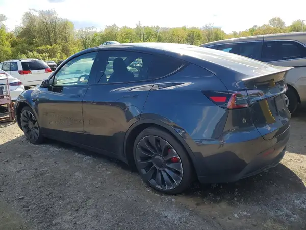 7SAYGDEF6SA369825 2025 TESLA MODEL Y - Image 2