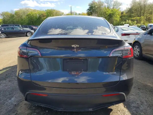 2025 TESLA MODEL Y auction photo 6