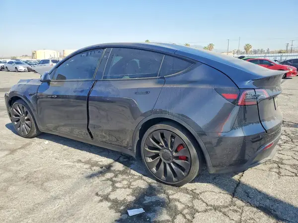 7SAYGDEF6SF243287 2025 TESLA MODEL Y - Image 2