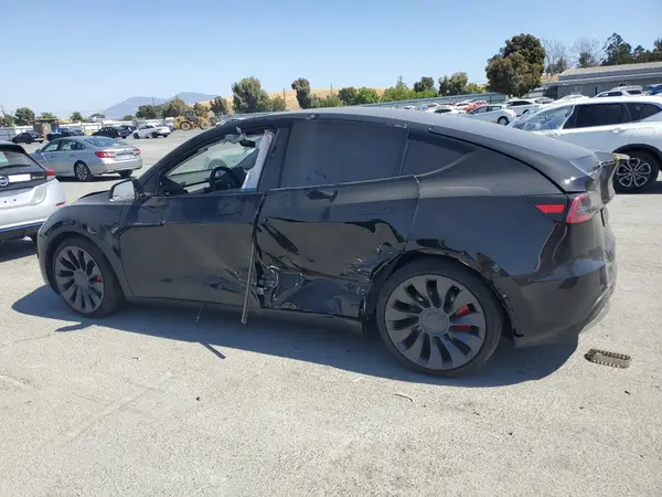 7SAYGDEF6SF304329 2025 TESLA MODEL Y - Image 2