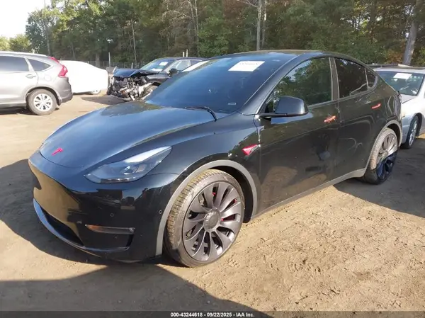 7SAYGDEF7NF309060 2022 TESLA MODEL Y - Image 2