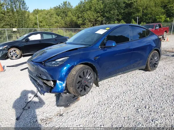 7SAYGDEF7NF310239 2022 TESLA MODEL Y - Image 2