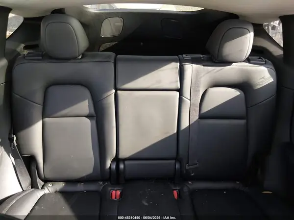7SAYGDEF7NF310239 2022 TESLA MODEL Y - Image 8