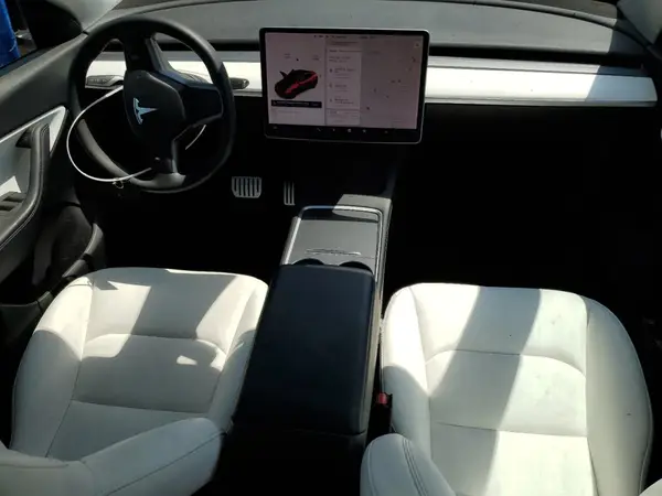 7SAYGDEF7NF343659 2022 TESLA MODEL Y - Image 8