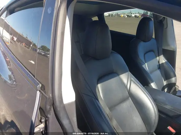 7SAYGDEF7NF346237 2022 TESLA MODEL Y - Image 8
