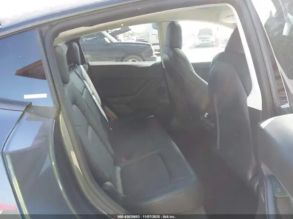 7SAYGDEF7NF347890 2022 TESLA MODEL Y - Image 8