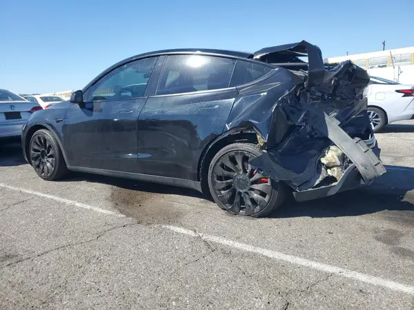 7SAYGDEF7NF351535 2022 TESLA MODEL Y - Image 2