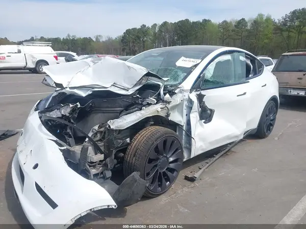 7SAYGDEF7NF372028 2022 TESLA MODEL Y - Image 2