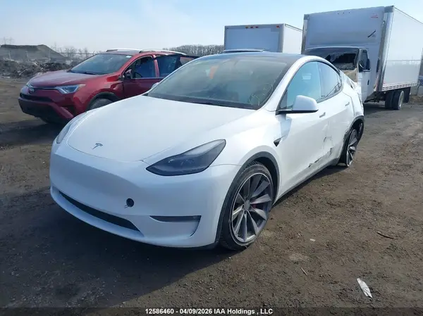 7SAYGDEF7NF373356 2022 TESLA MODEL Y - Image 2