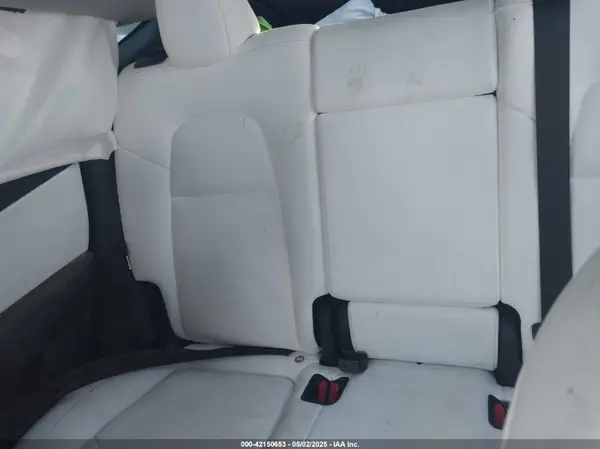 7SAYGDEF7NF380775 2022 TESLA MODEL Y - Image 8