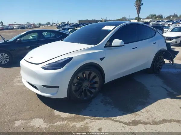 7SAYGDEF7NF383854 2022 TESLA MODEL Y - Image 2