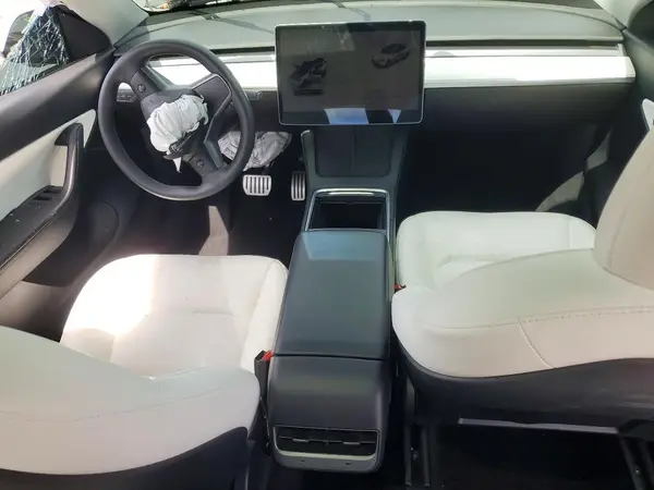 7SAYGDEF7NF388553 2022 TESLA MODEL Y - Image 8