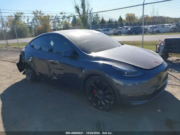 7SAYGDEF7NF397558 2022 TESLA MODEL Y - Image 1