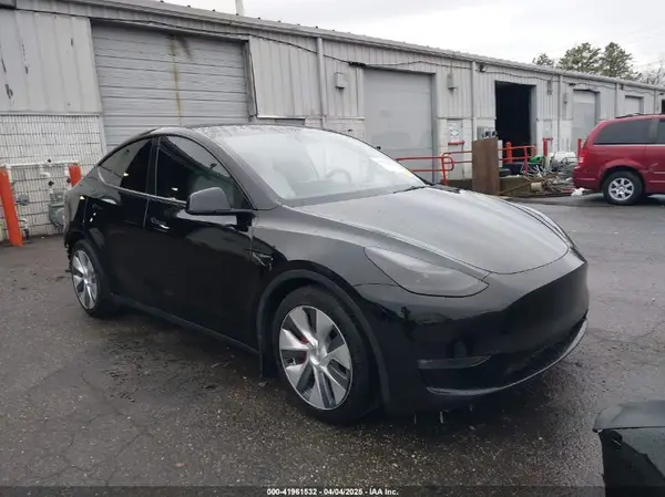 7SAYGDEF7NF403701 2022 TESLA MODEL Y - Image 1