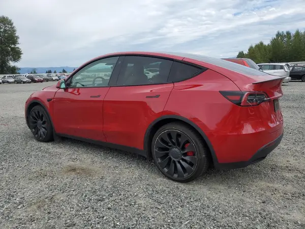 7SAYGDEF7NF404279 2022 TESLA MODEL Y - Image 2