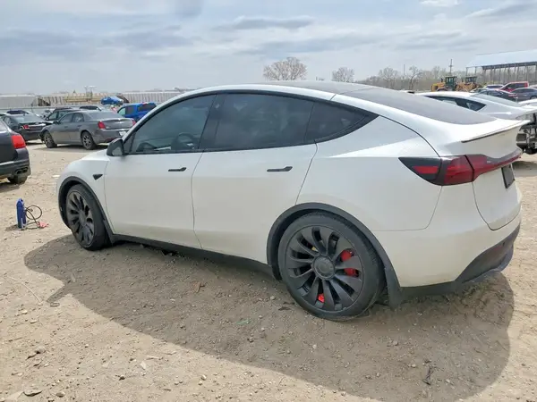 7SAYGDEF7NF406145 2022 TESLA MODEL Y - Image 2
