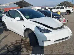 7SAYGDEF7NF407652 2022 TESLA MODEL Y