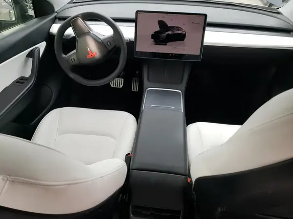 7SAYGDEF7NF414214 2022 TESLA MODEL Y - Image 8