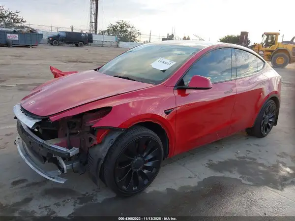 7SAYGDEF7NF437430 2022 TESLA MODEL Y - Image 2