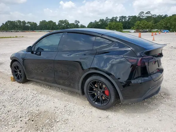 7SAYGDEF7NF439064 2022 TESLA MODEL Y - Image 2