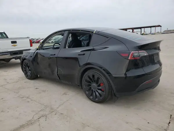7SAYGDEF7NF446175 2022 TESLA MODEL Y - Image 2