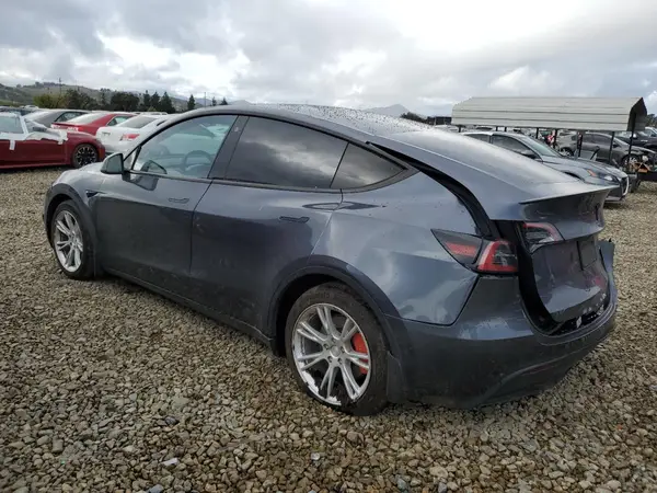 7SAYGDEF7NF451618 2022 TESLA MODEL Y - Image 2