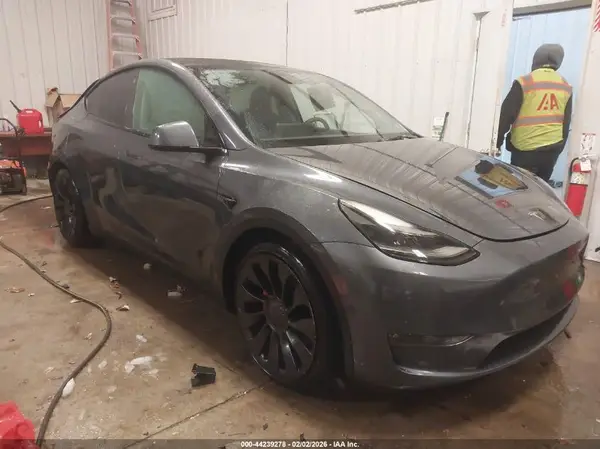 7SAYGDEF7NF455474 2022 TESLA MODEL Y - Image 1