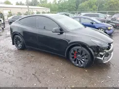 7SAYGDEF7NF457757 2022 TESLA MODEL Y