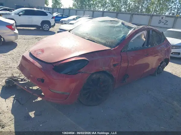 7SAYGDEF7NF460660 2022 TESLA MODEL Y - Image 2