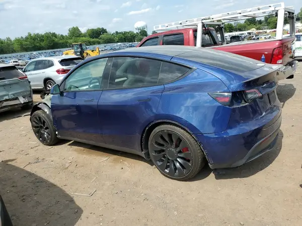 7SAYGDEF7NF464451 2022 TESLA MODEL Y - Image 2