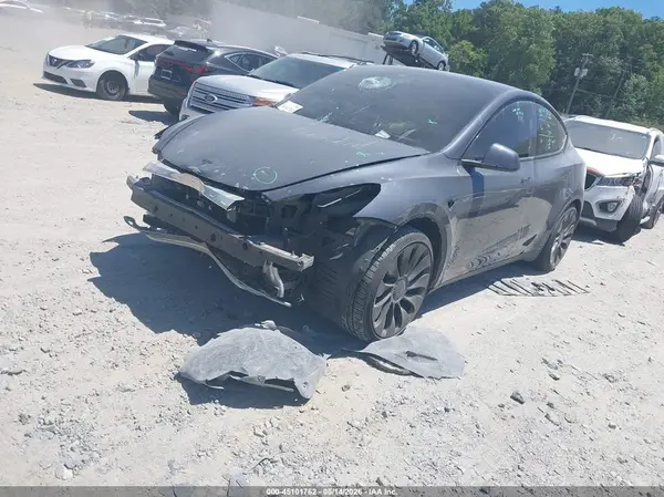 7SAYGDEF7NF465132 2022 TESLA MODEL Y - Image 2