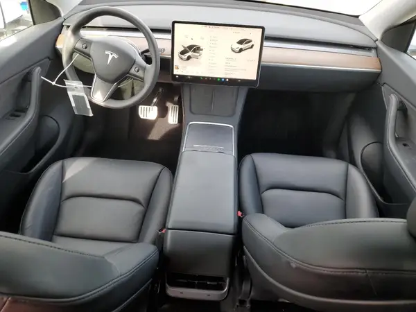 7SAYGDEF7NF465731 2022 TESLA MODEL Y - Image 8
