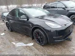 7SAYGDEF7NF466135 2022 TESLA MODEL Y