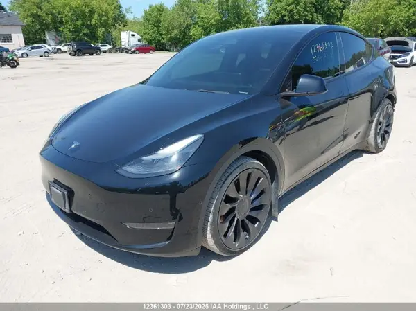 7SAYGDEF7NF468791 2022 TESLA MODEL Y - Image 2