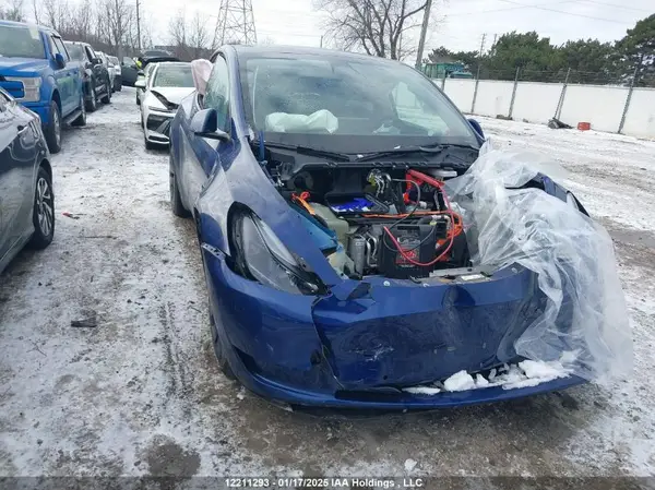 7SAYGDEF7NF469178 2022 TESLA MODEL Y - Image 1