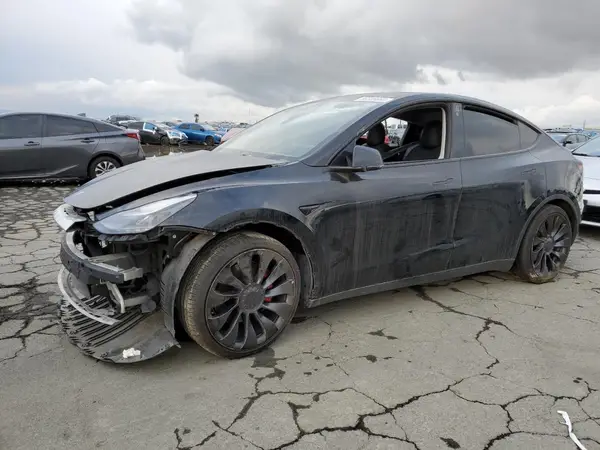 7SAYGDEF7NF484490 2022 TESLA MODEL Y - Image 1